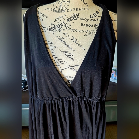 Women's Plus Size 3X V Neck Black Maxi Dress with Purple Flower Accent Halter - Picture 4 of 7